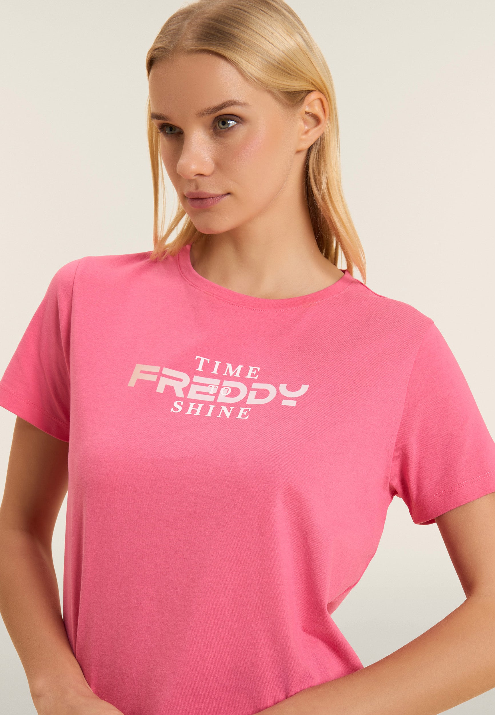 S26WCRT3_P102_-_W_L 4