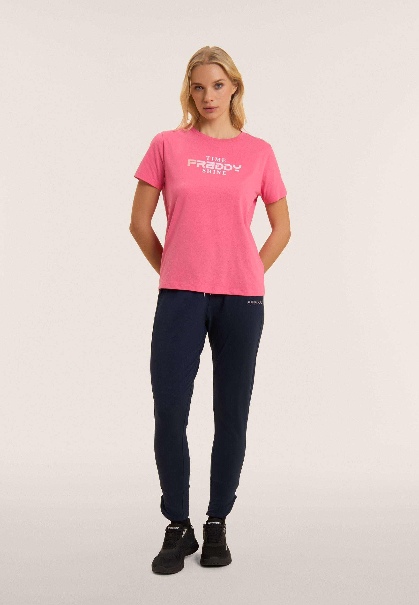 S26WCRT3_P102_-_W_L 5