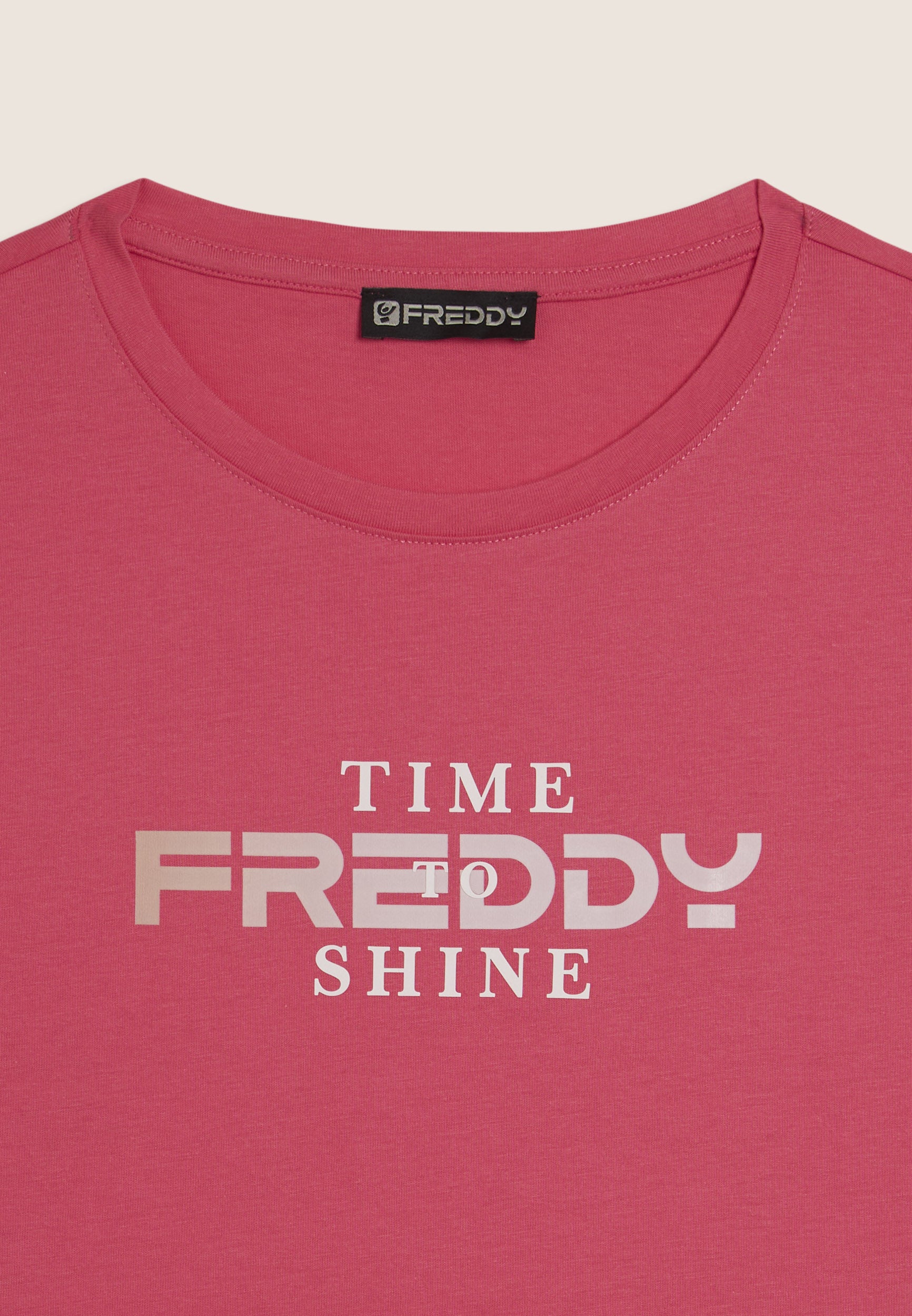 S26WCRT3_P102_-_W_L 3