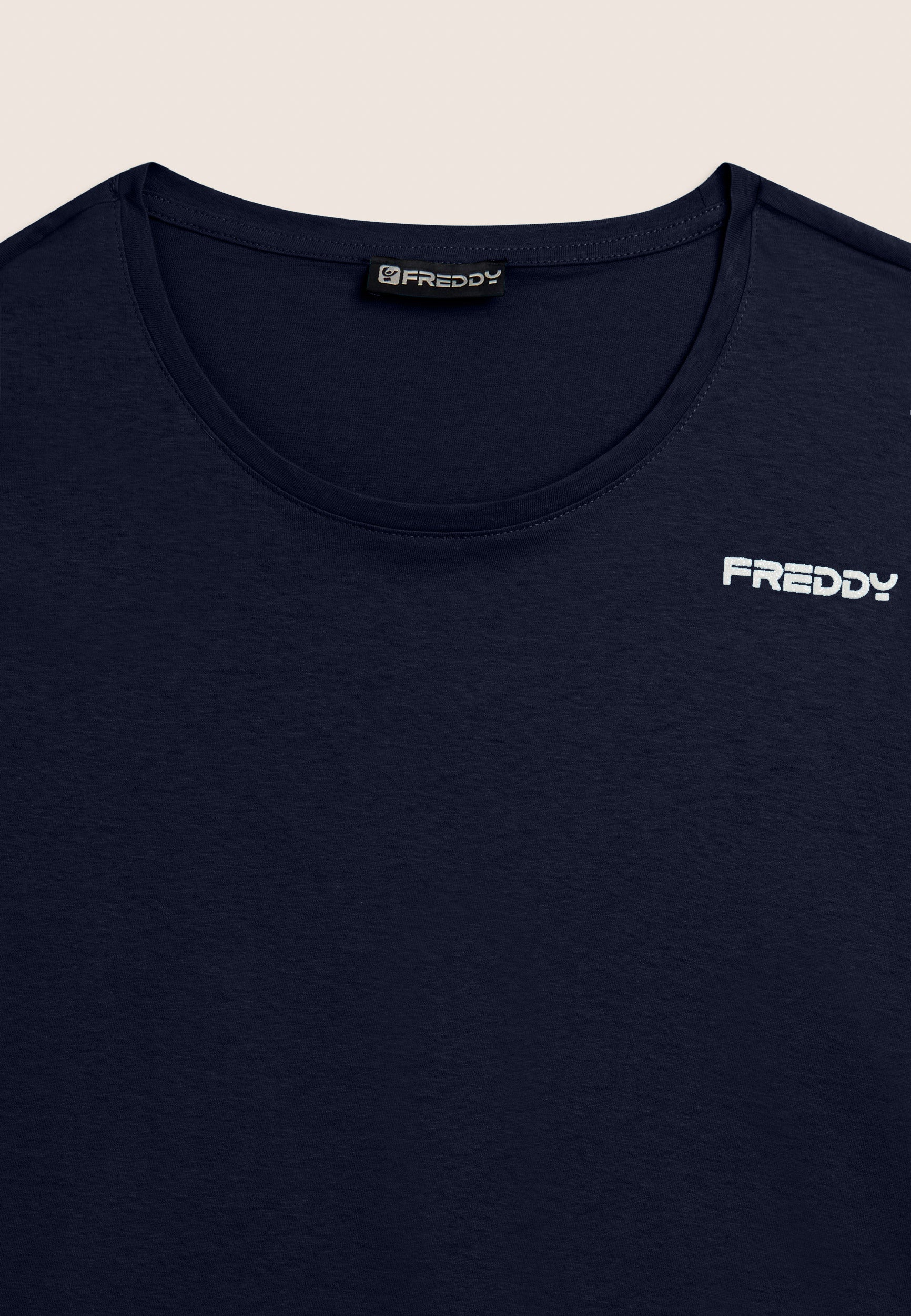 S26WCYLT2_B109_-_W_L 3