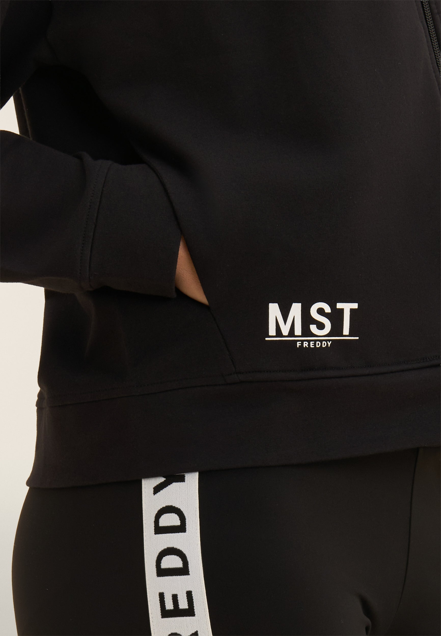 Cropped zip hoodie with MST print