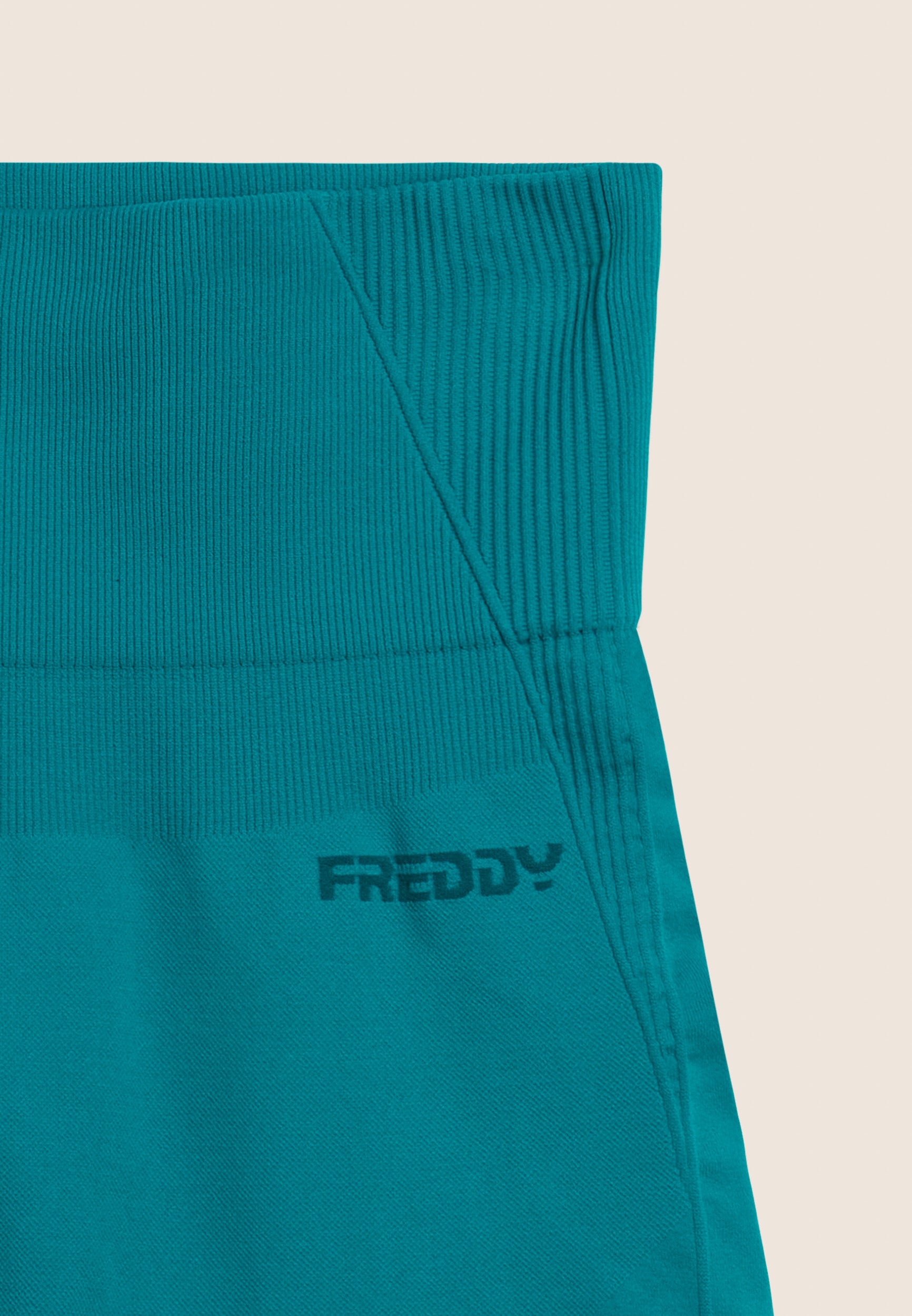 S26WSMP2_V97_-_67_M/L 7