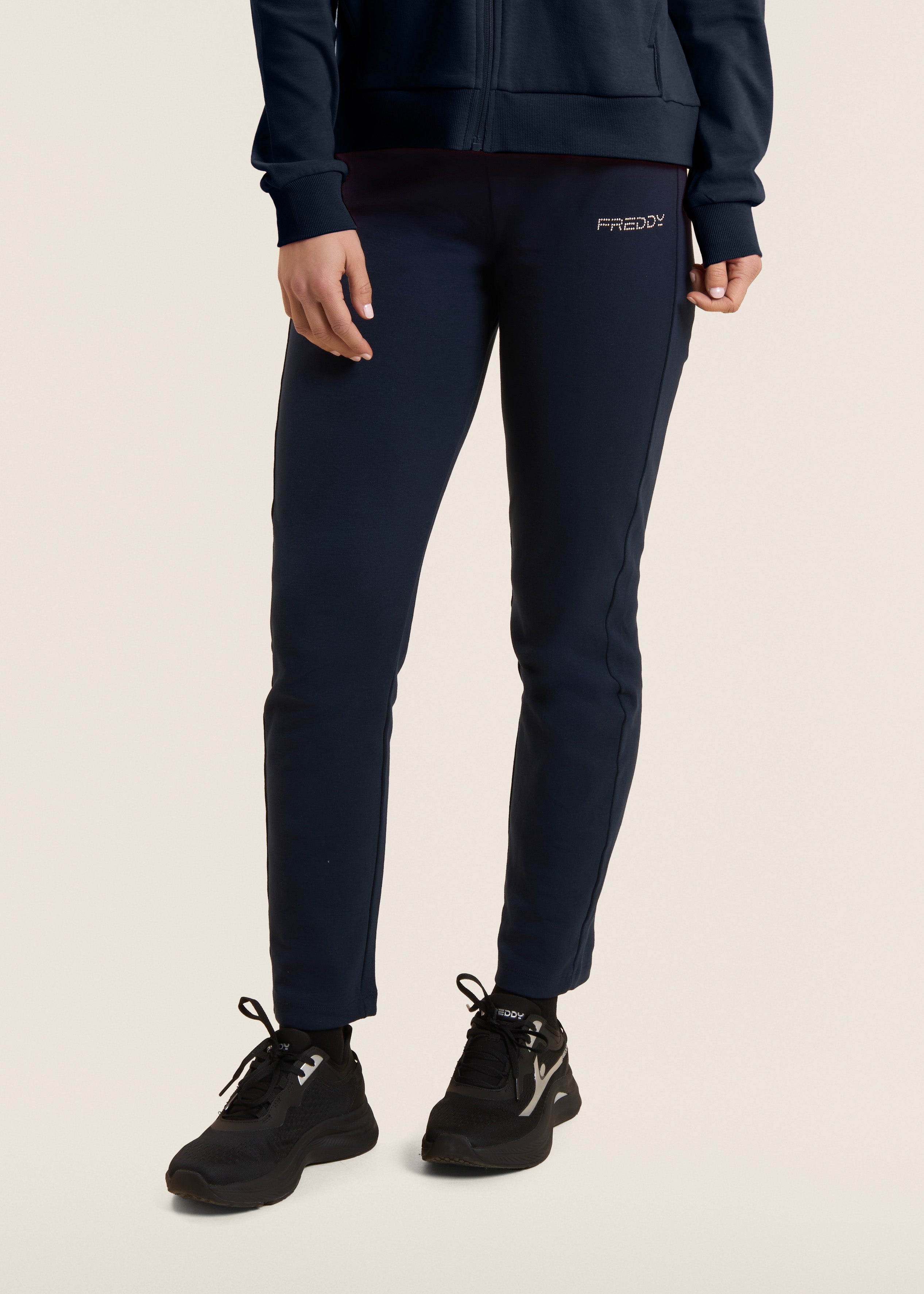 S26WTRK2_B109_-_W_L 4