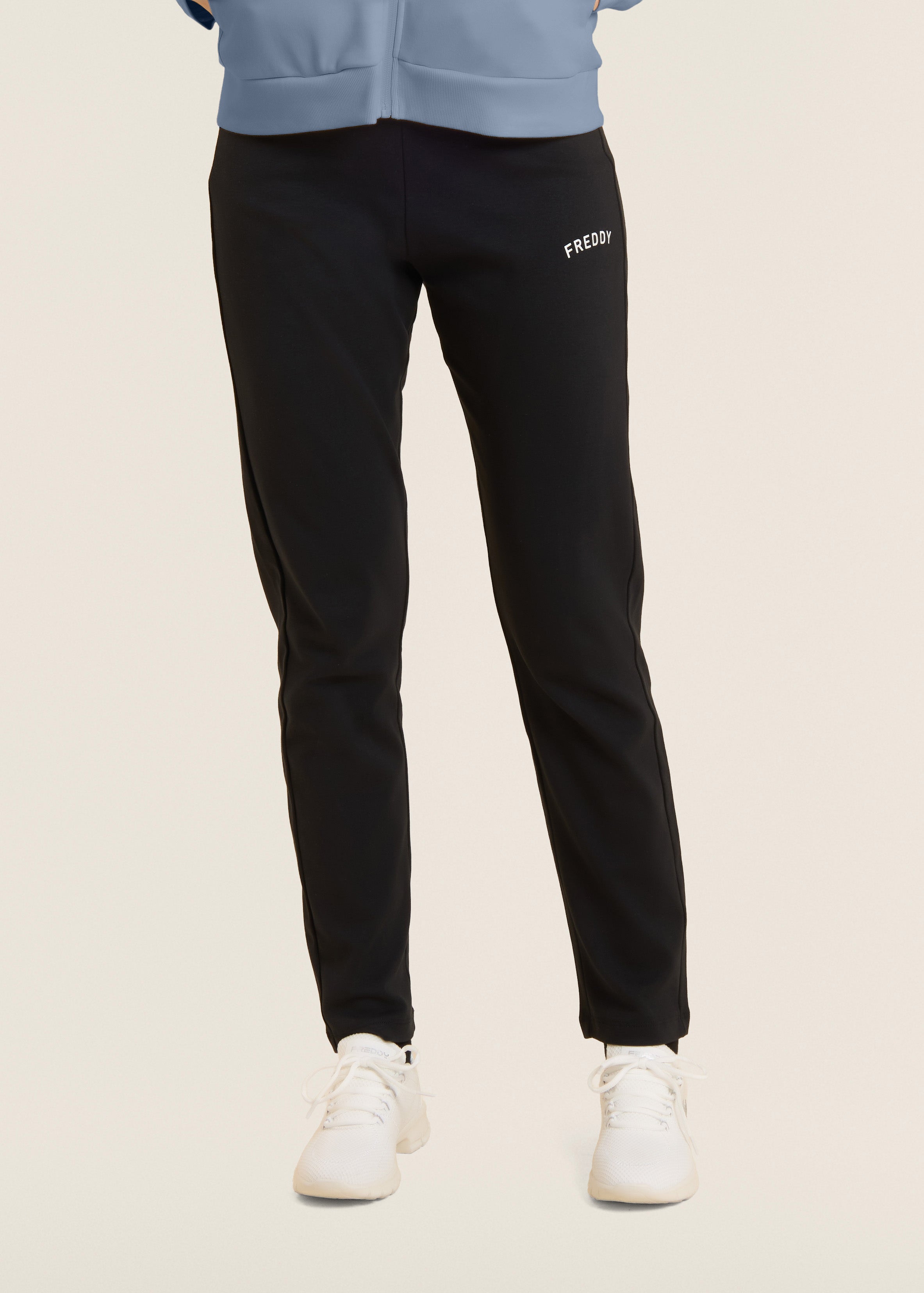 S26WTRK7_C57N_-_W_L 4