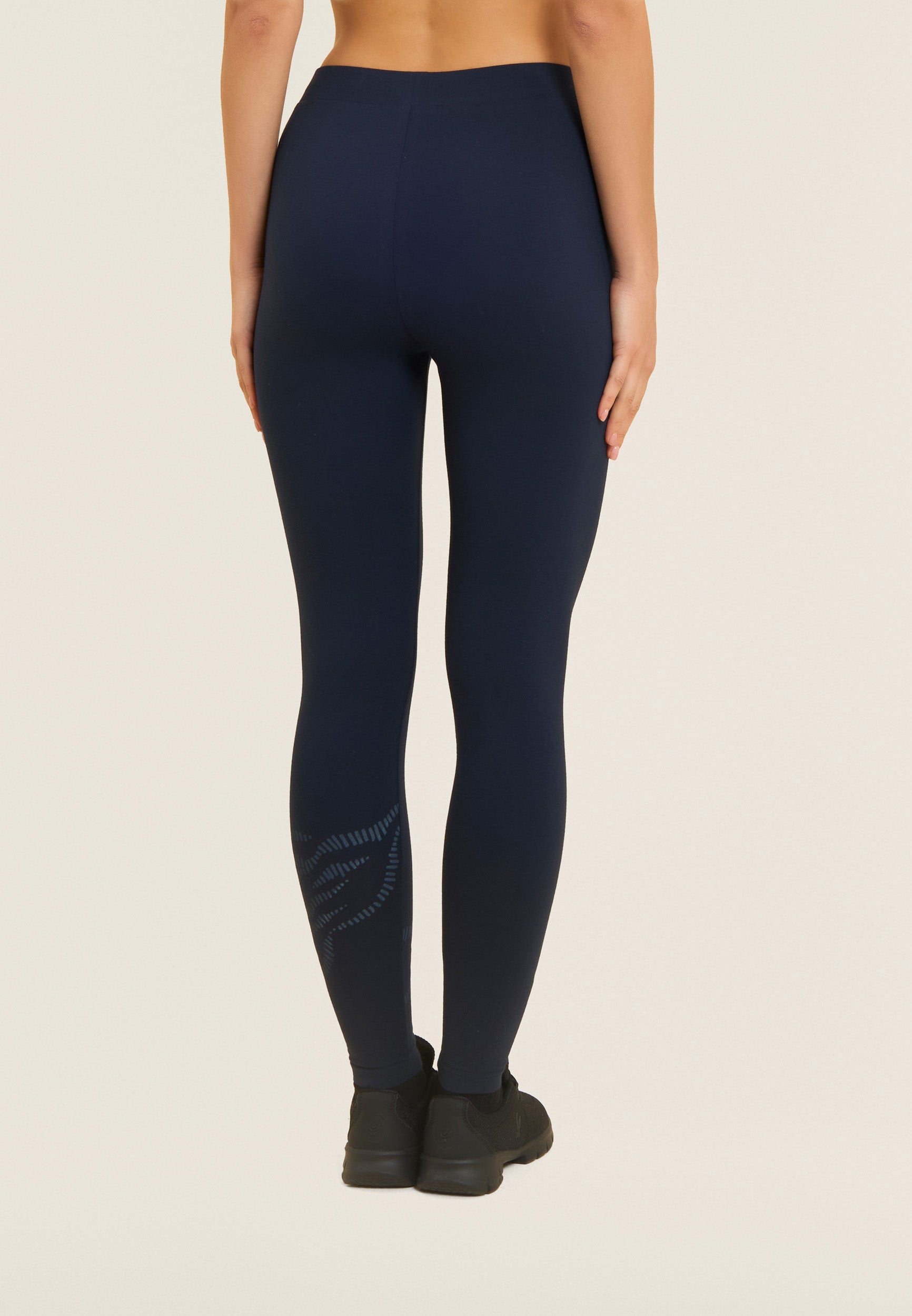 S26WTRP11_B109_-_W_L 3