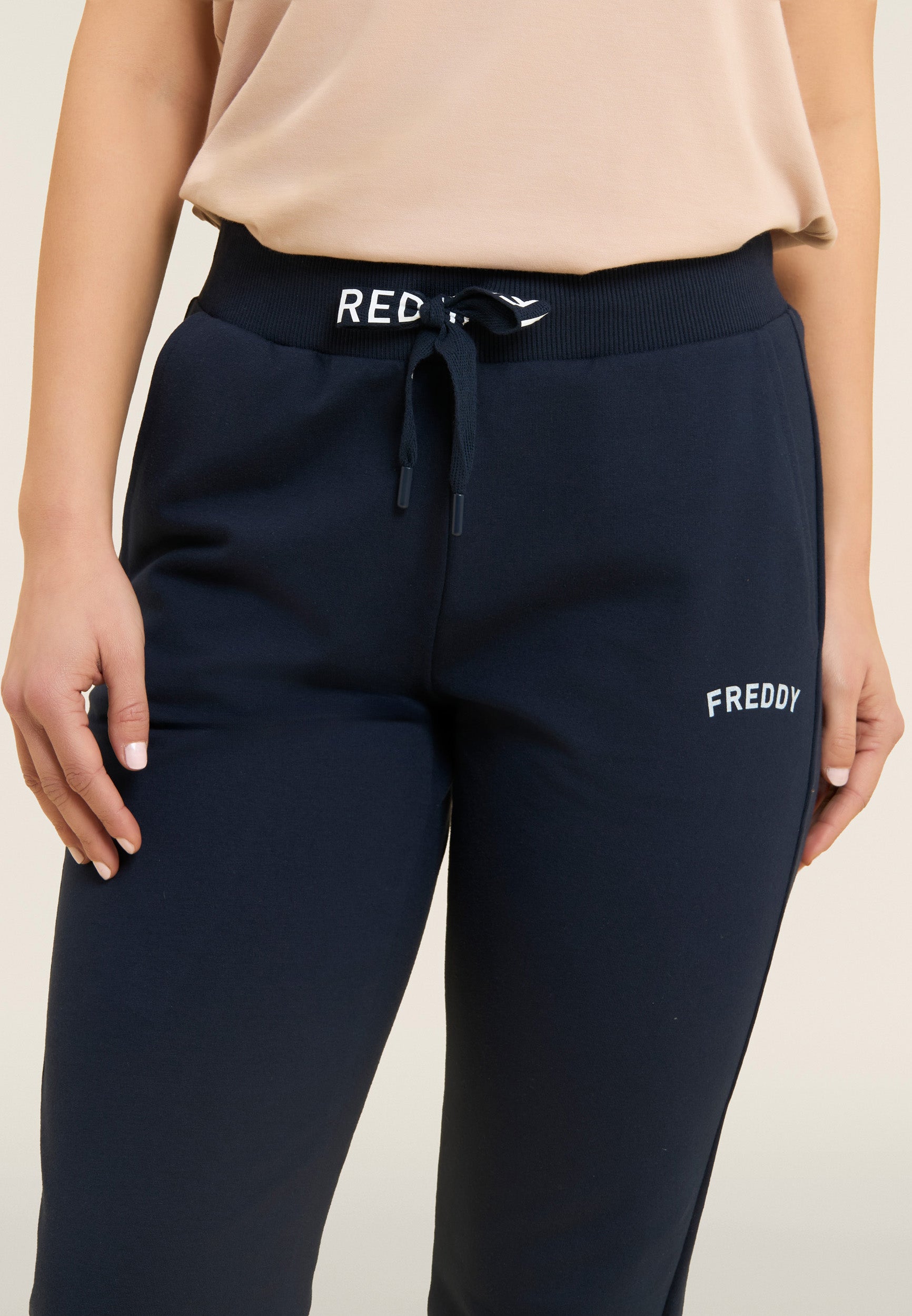 S26WTRP2_B109_-_W_L 4