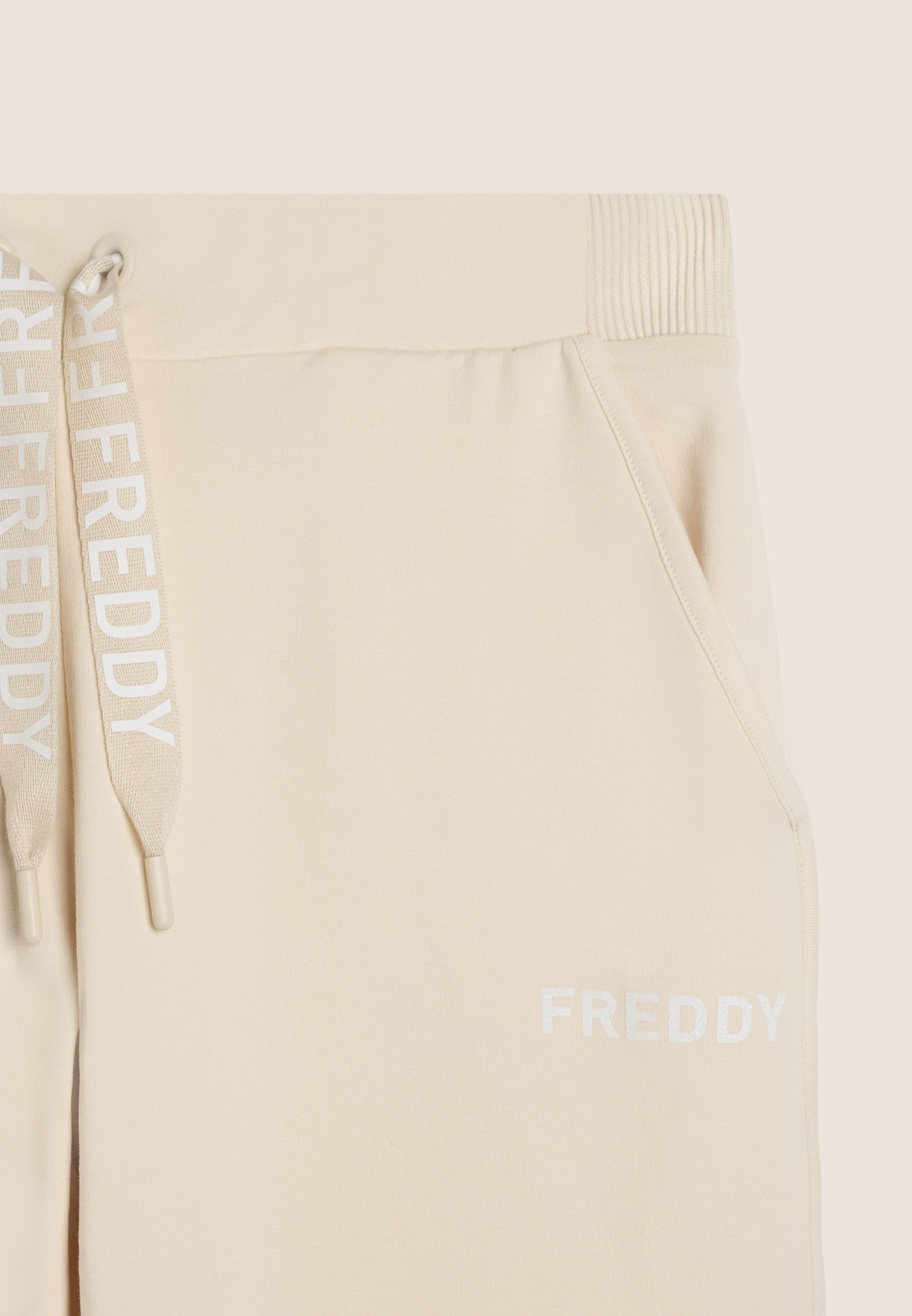 S26WTRP4_W33_-_W_L 3