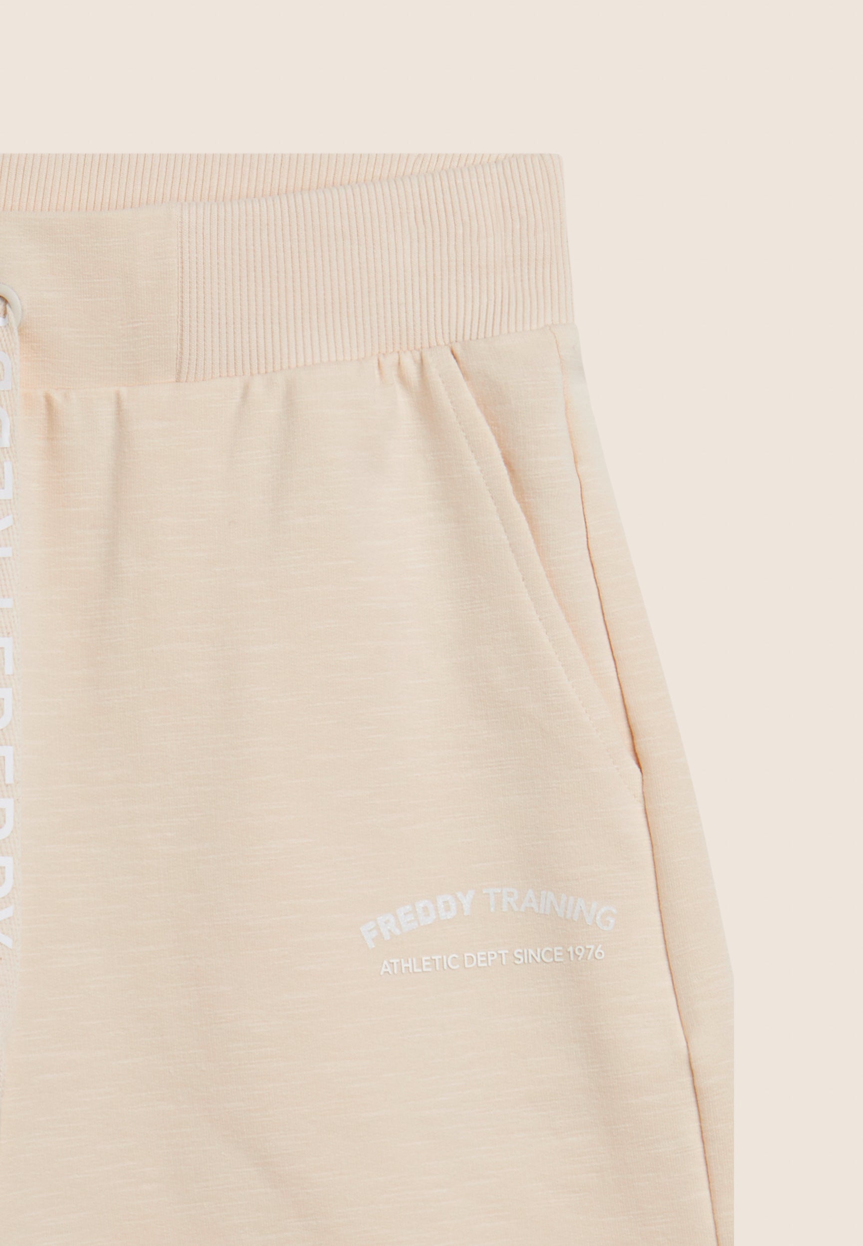 S26WTRP9_W33_-_W_L 3