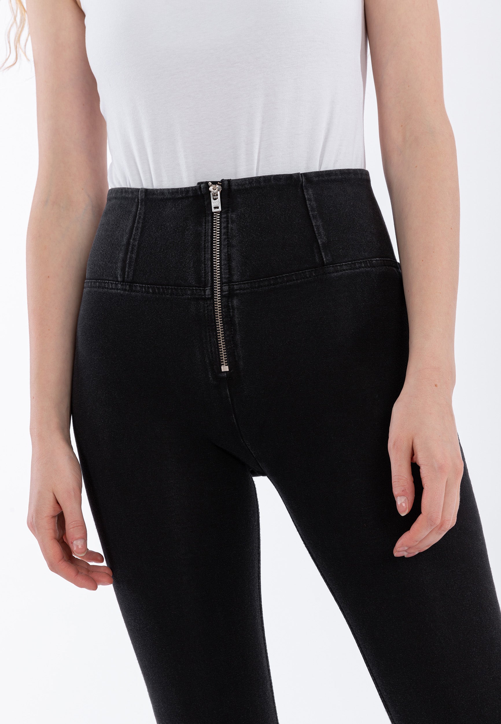 WRUP1HC002_J7_N_1_L 4