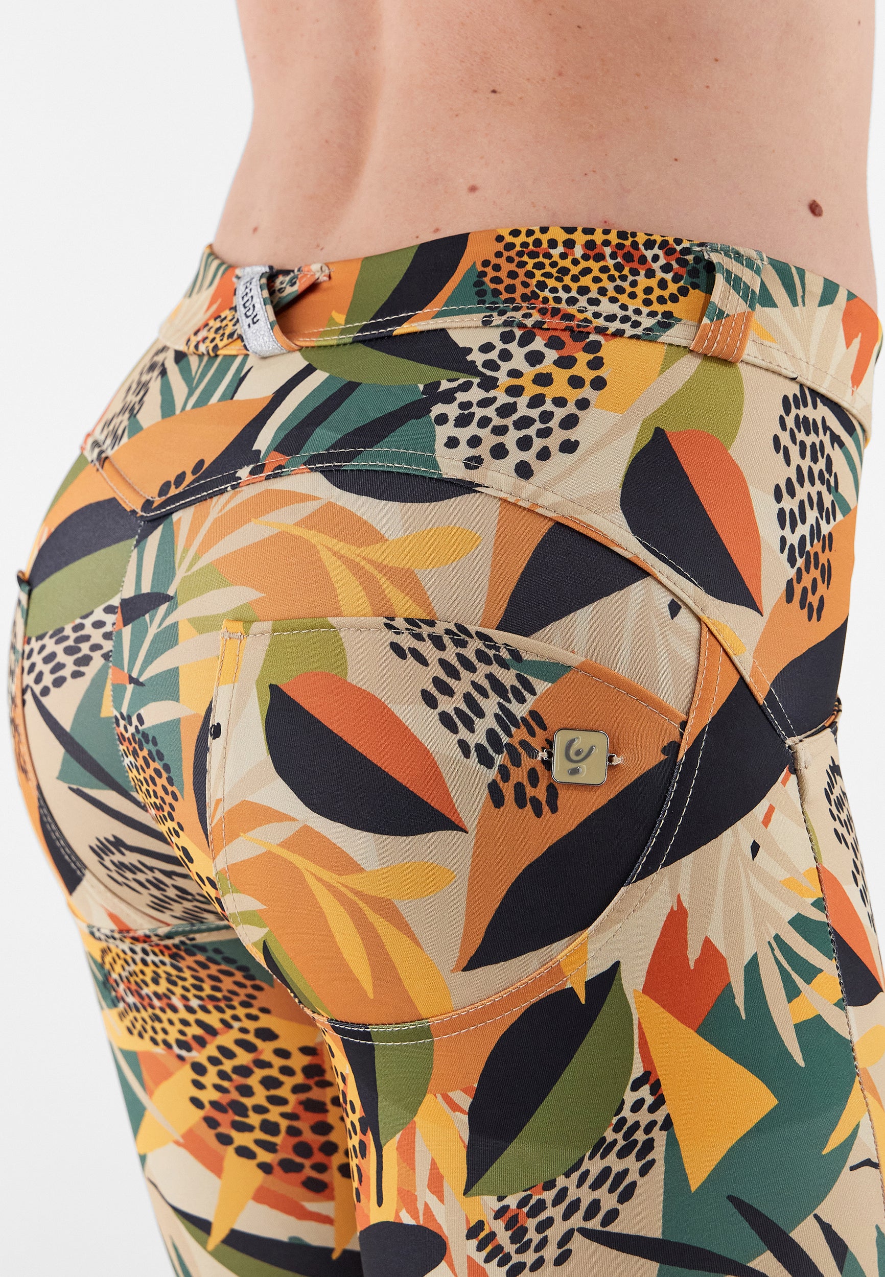 WRUP1RS254_FLO24_-_WWR_L 4