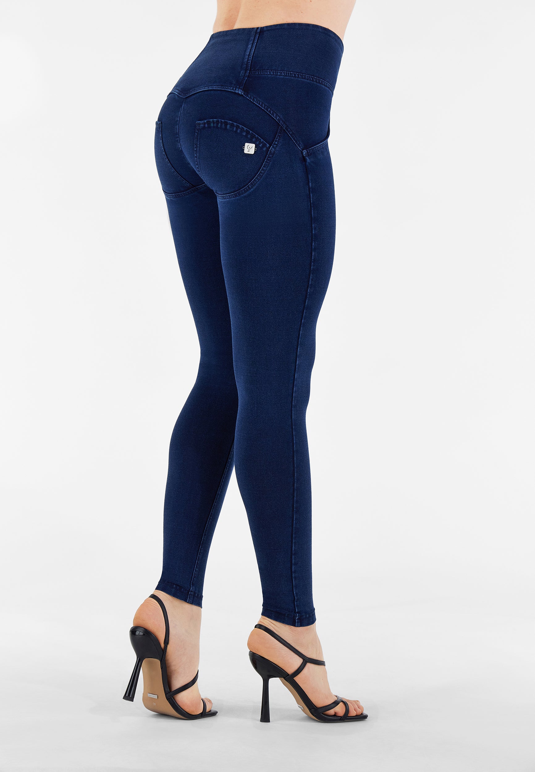 roughlow ラフロウ　HIGH WAIST WIDESALOPETTE Freddy High Waist Pants and Jeans with Push-Up Effect | Freddy