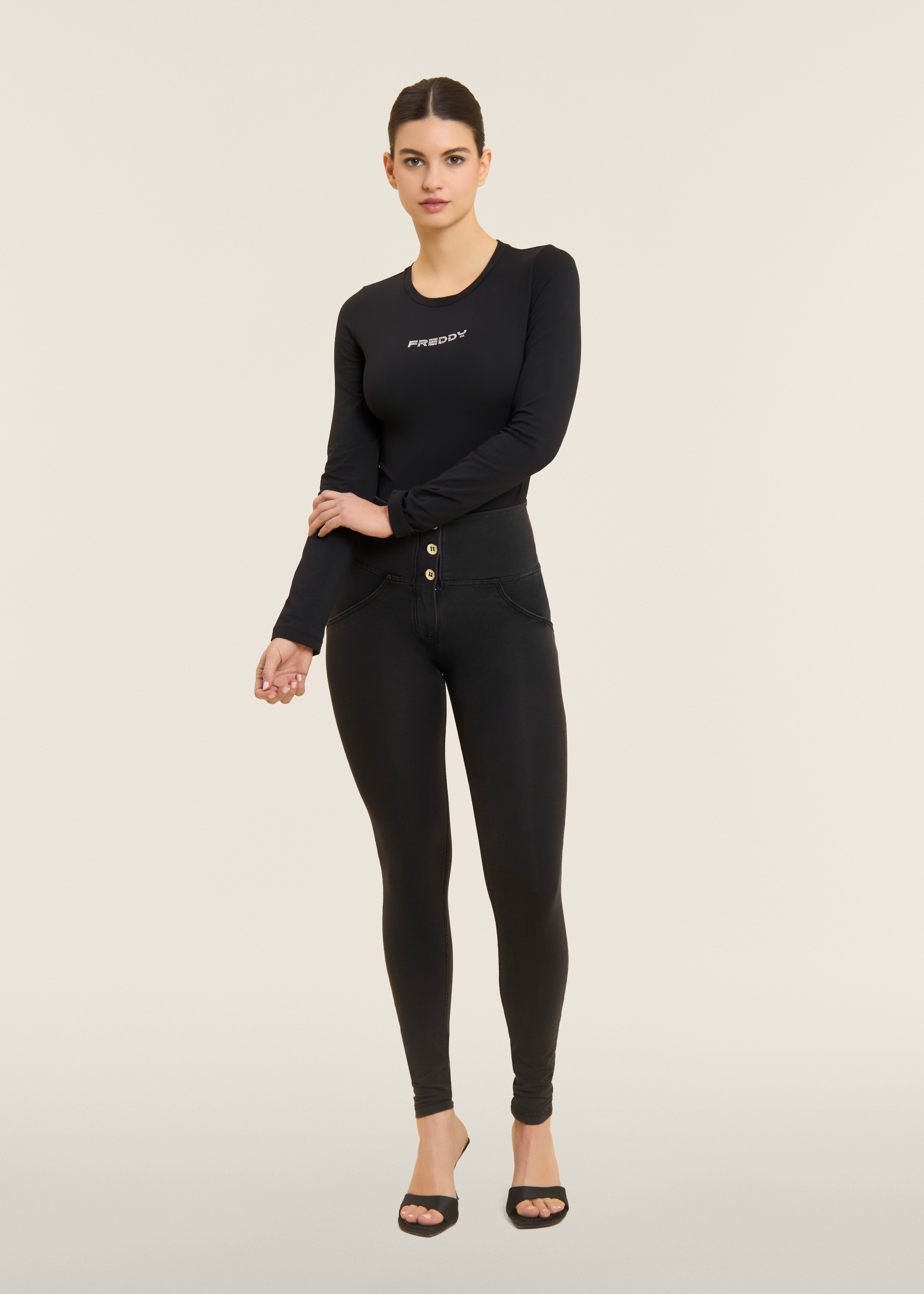 WRUP2BHC002ORG_J7N_-_WWR_L 1