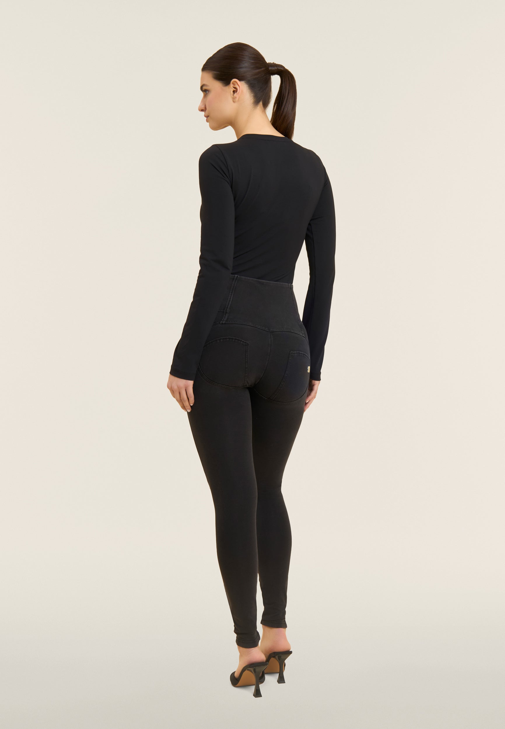 WRUP2BHC002ORG_J7N_-_WWR_L 9