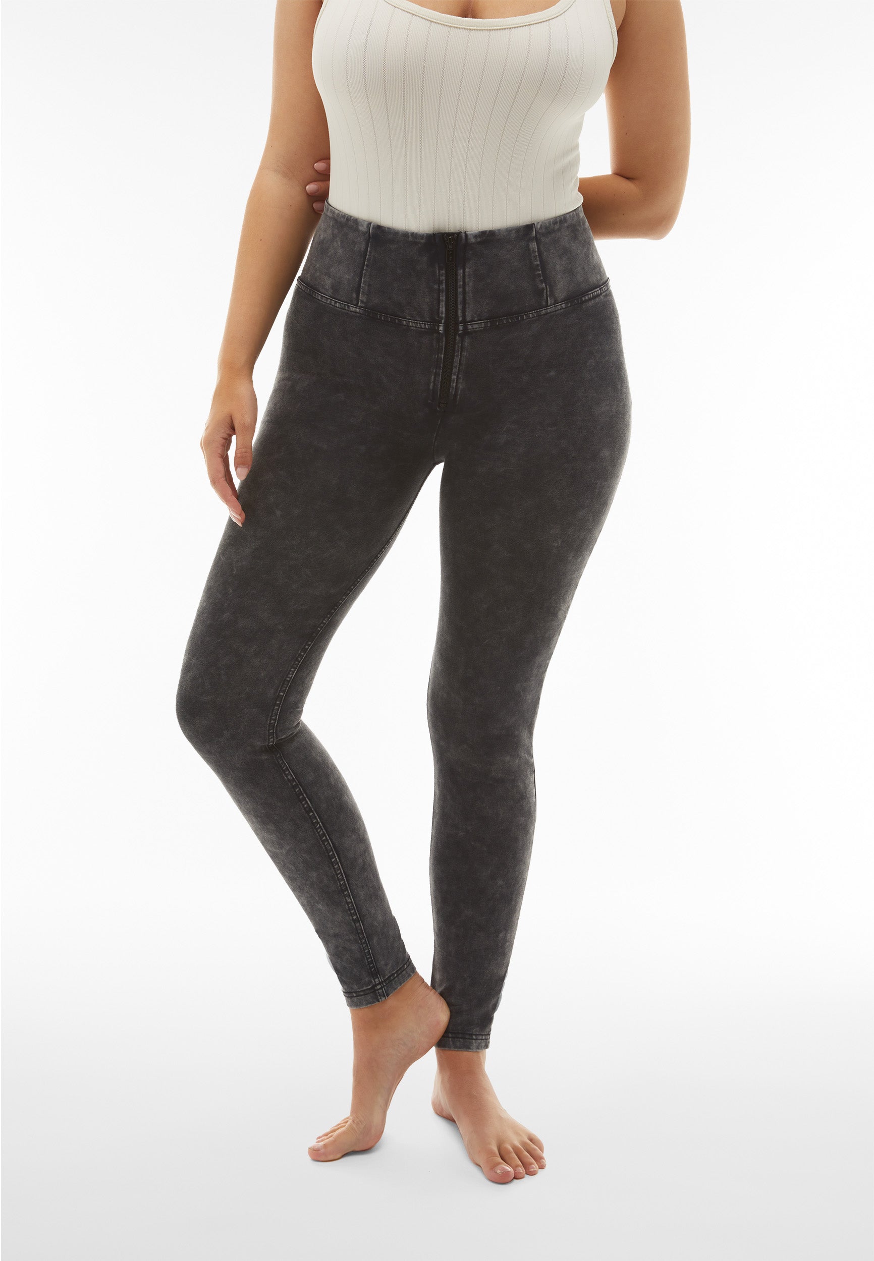 WRUP2HF232_N_-_WWR_L 2