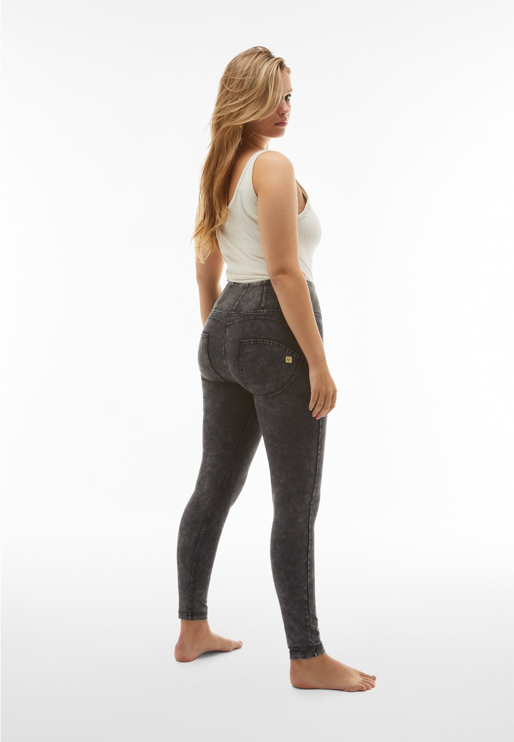 WRUP2HF232_N_-_WWR_L 3