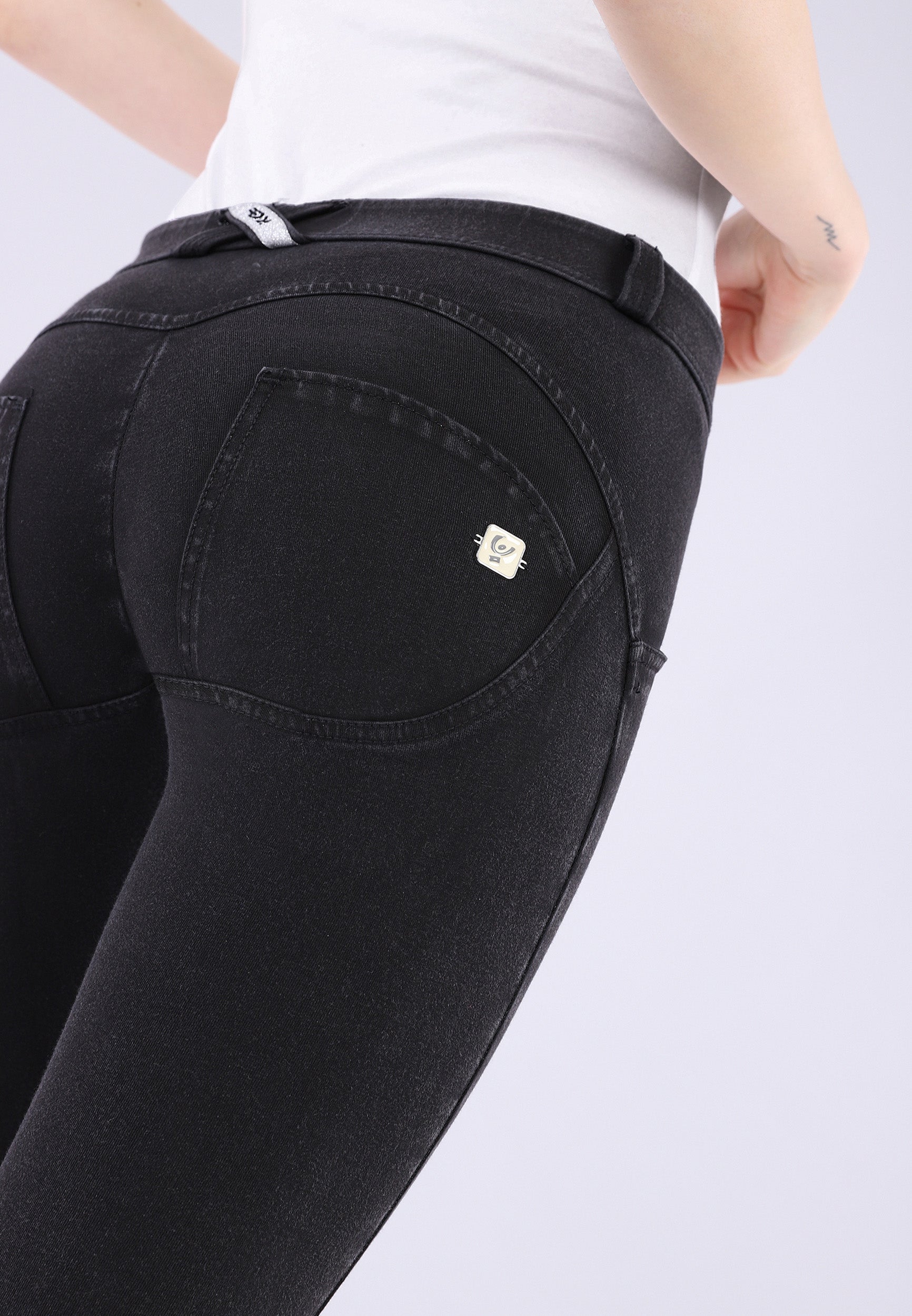 WRUP2RC002_J7_N_1_L 4