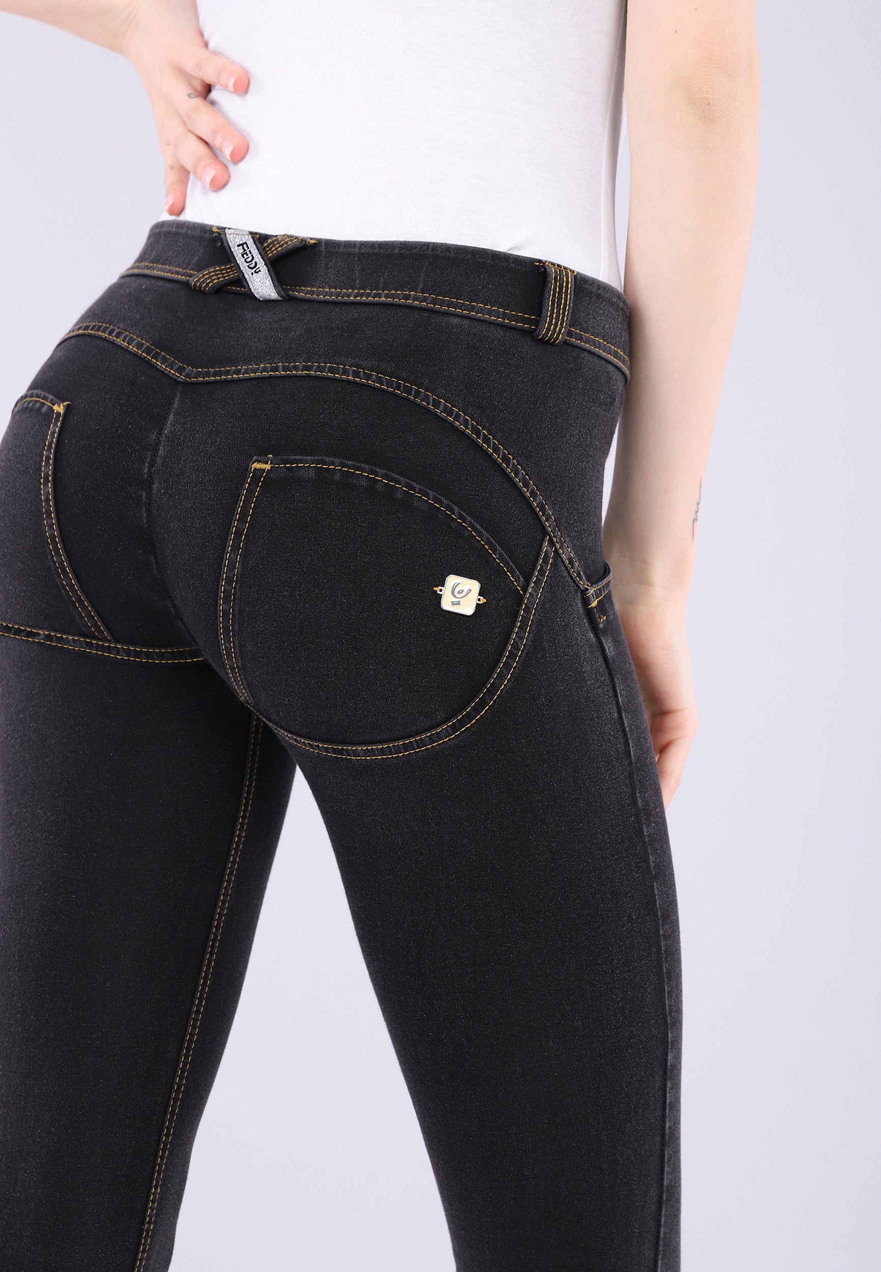 WRUP2RC002_J7_Y_1_L 4