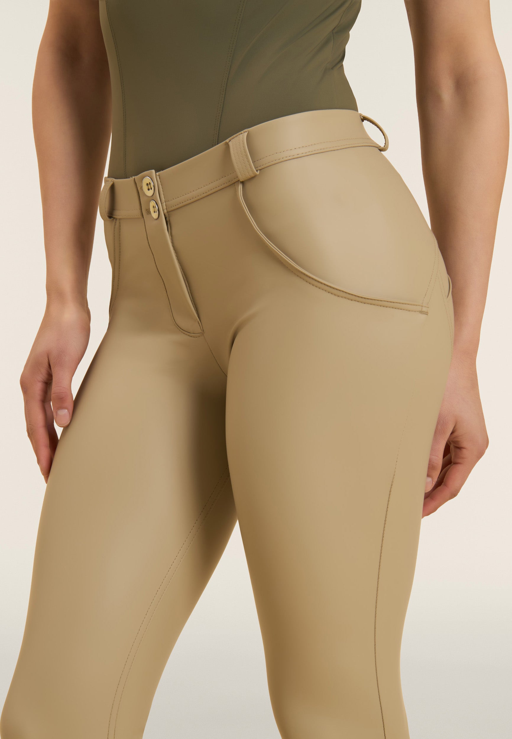 WRUP4RC006PREC_Z109_-_WWR_L 4