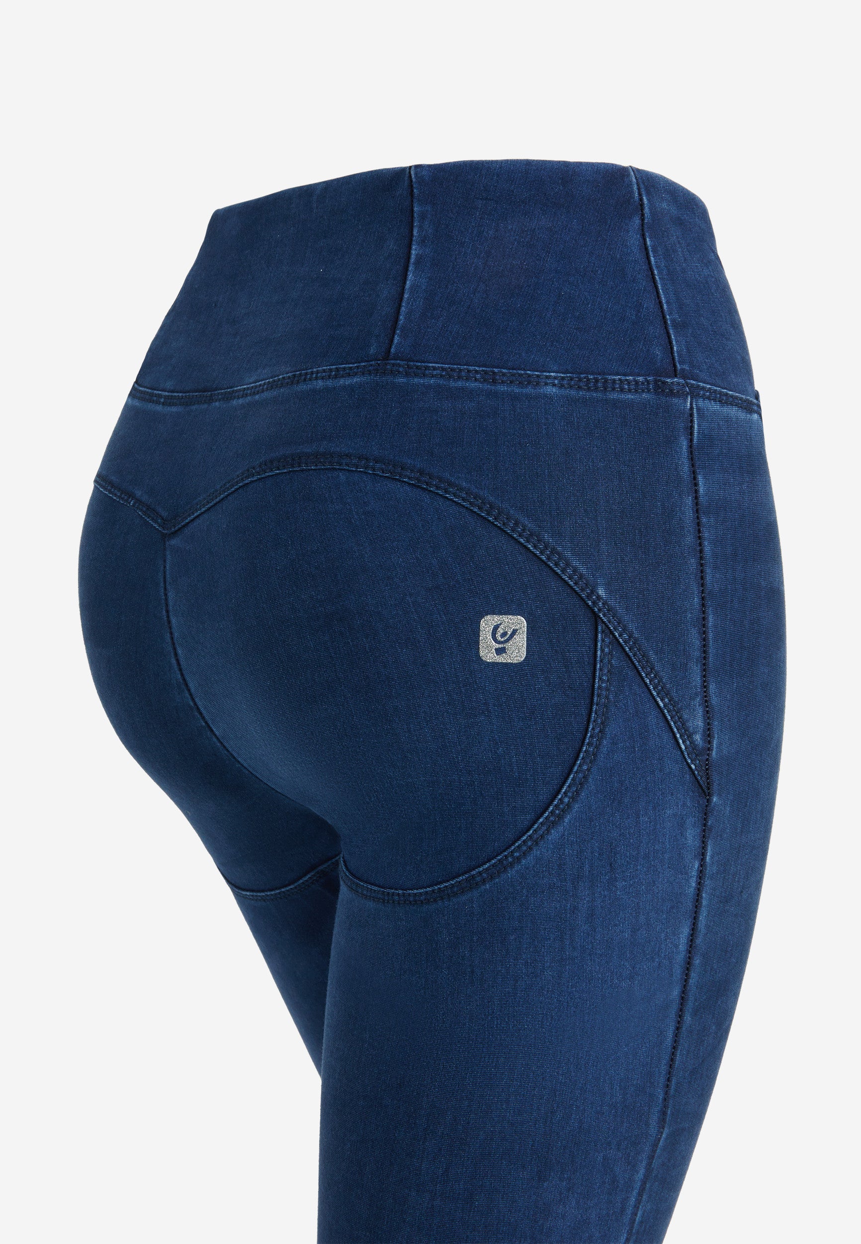 FREDDY WR.UP ハイウエスト スーパーフレア 関税送料込 All WR.UP® models | Freddy Official Store
