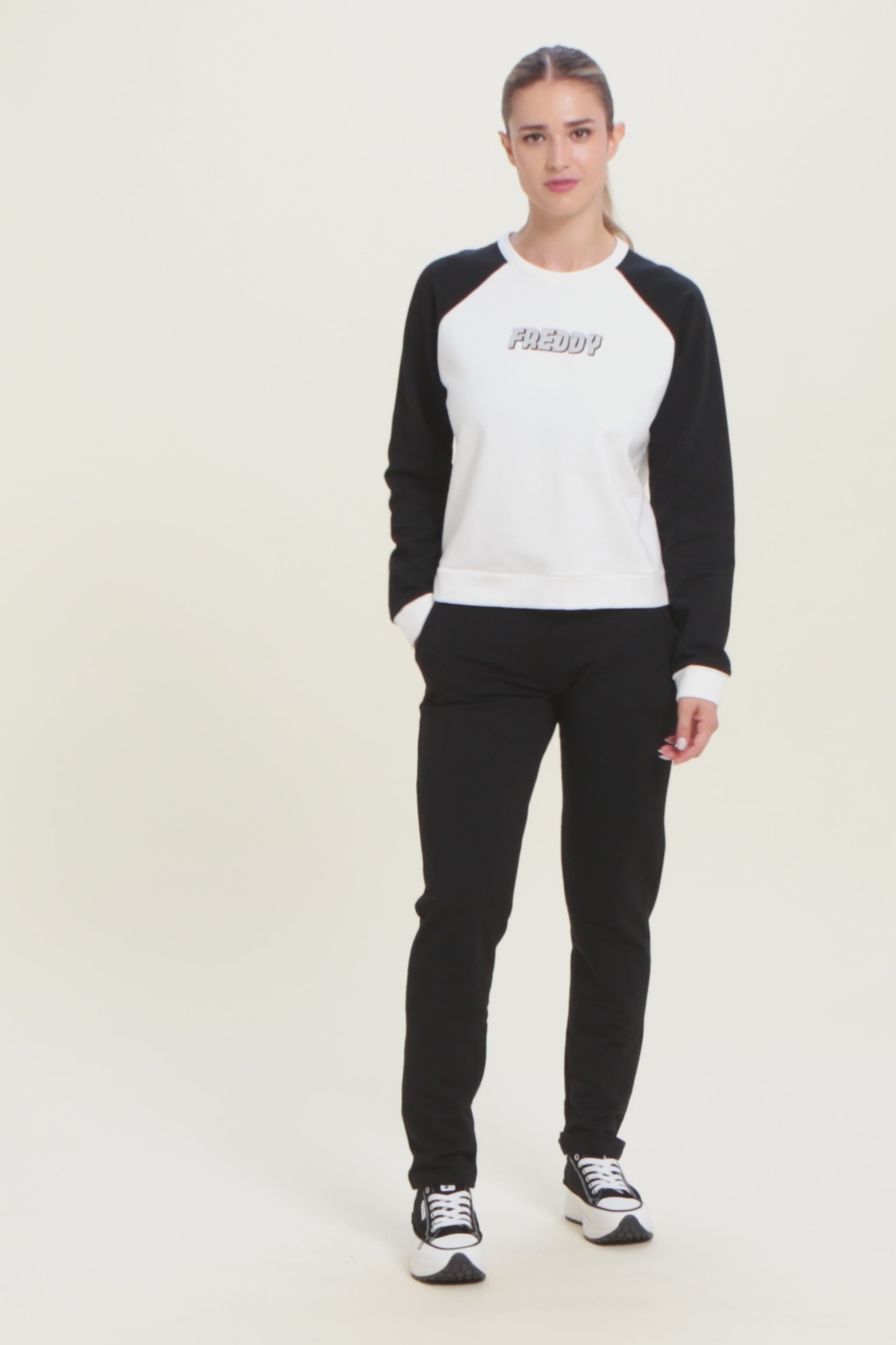 F25WTHERA_NW77_-_W_XXX 8