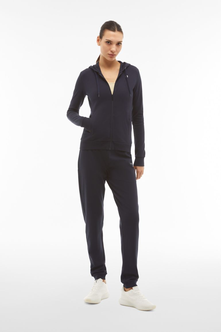 Off shoulder jogging suit store