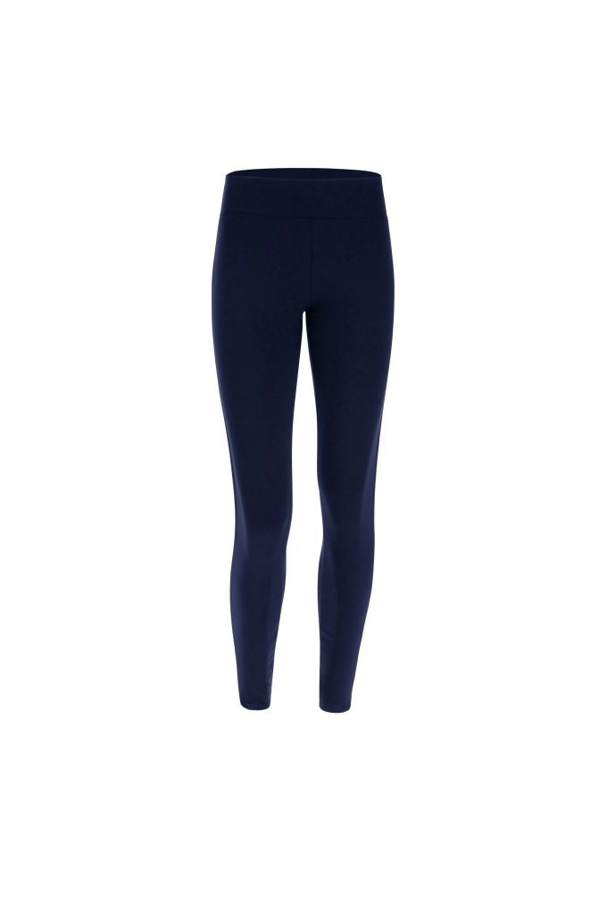 Ankle length fleece workout leggings with lateral Lurex piping