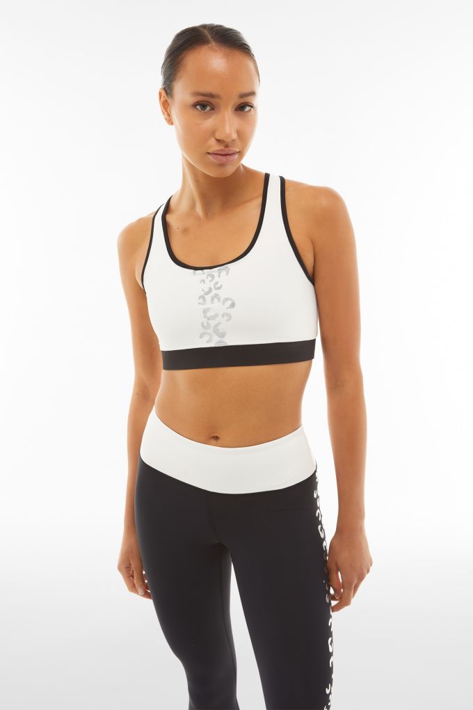 FRENETIC Sports Bra With Non-Removable Pads  Push Up Padded Sports Bra –  Frenetic UAE