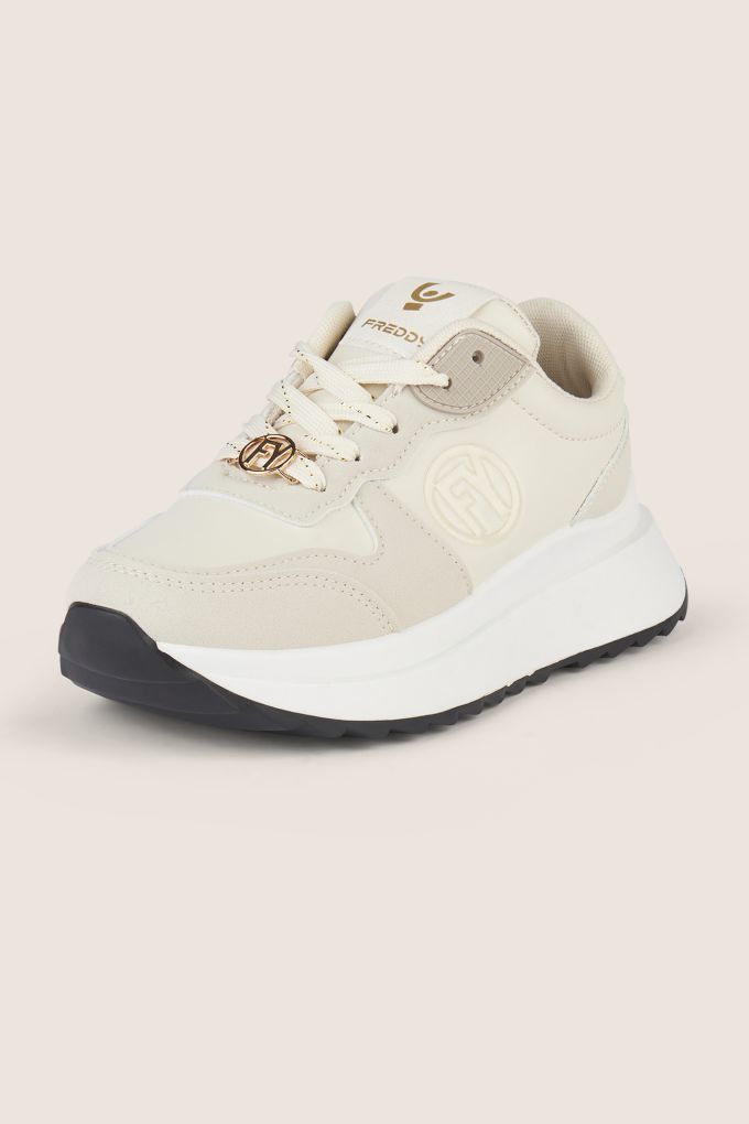 Ballerina tennis shoes top