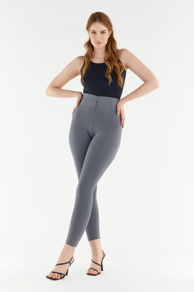 WR.UP® Curvy: Jeans and pants for curvy women