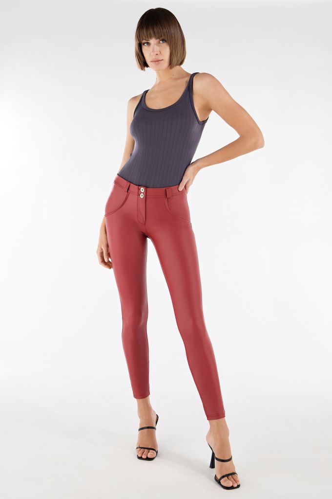 Freddy Faux Leather Pants with Push-Up Effect Red