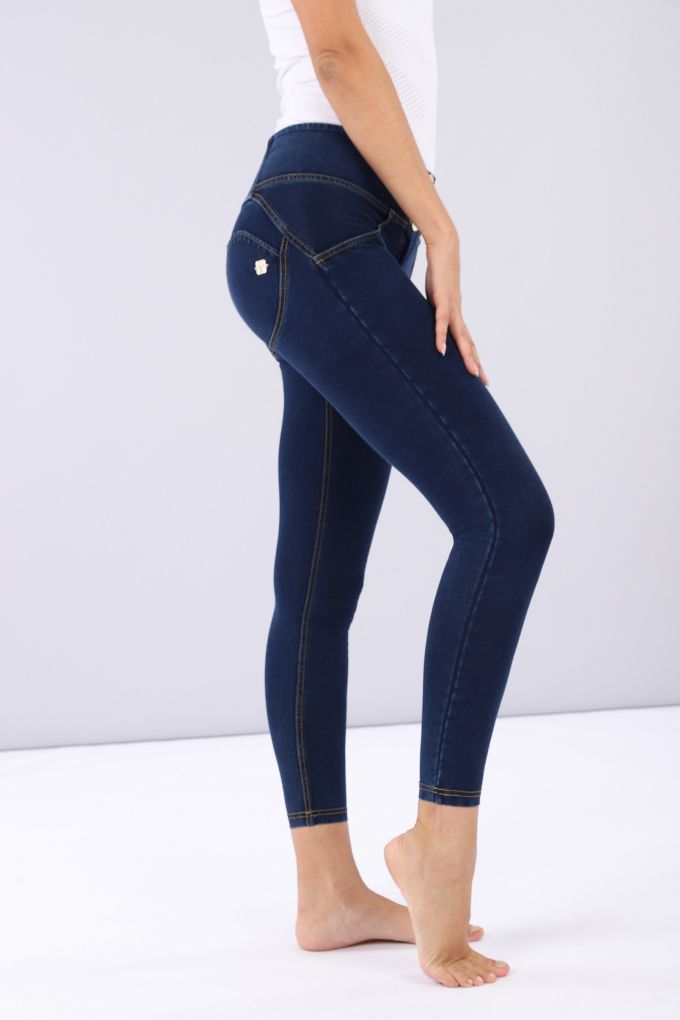 Skinny push up trousers  LolaLiza