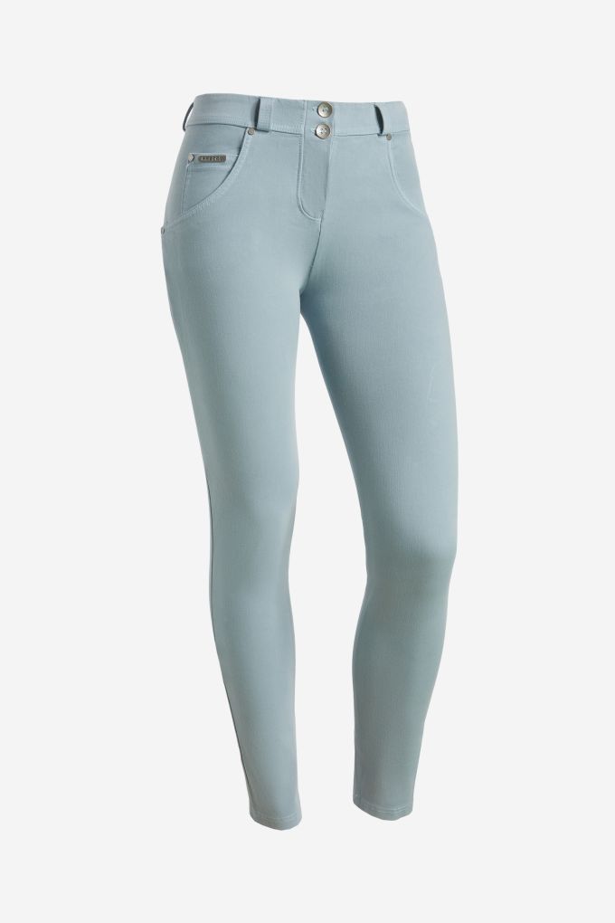 Light Blue Curvy Jeans