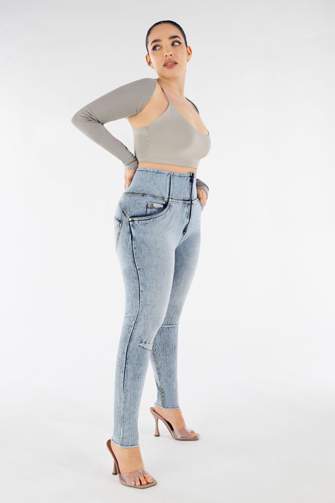 WR.UP Curvy Jeans and pants for curvy women Curvy Freddy