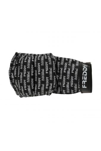 Women’s cardio boxing gloves with Velcro and an all-over logo