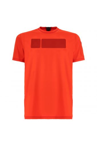 Hi-tech S/S t-shirt with D.I.W.O® treatment