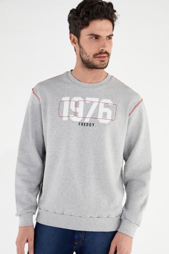 Comfort-fit sweatshirt with contrast topstitching