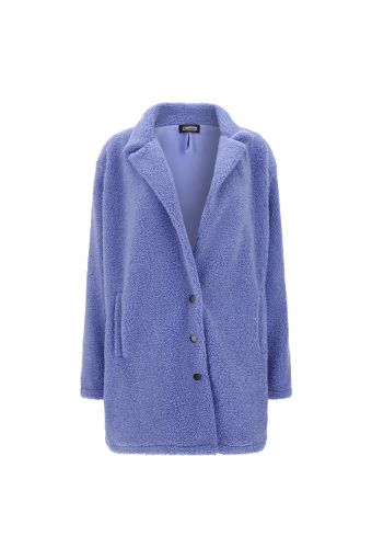 Faux fur coat fastened by press buttons