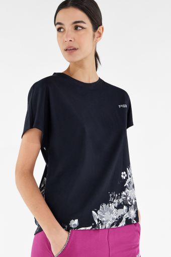 Comfort fit T-shirt with kimono sleeves and floral prints