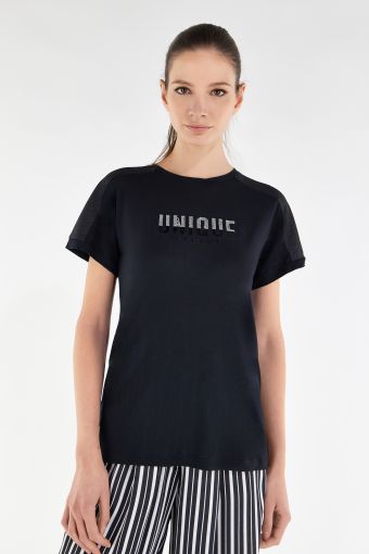 T-shirt with kimono sleeves and UNIQUE print with rhinestones