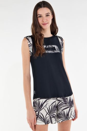 Modal t-shirt with cap sleeves and floral details 