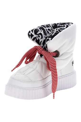 Puff Boots in one color patterned on the inside with fleece lining