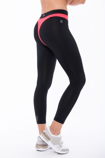 Superfit fitness leggings in D.I.W.O.® performance fabric with a contrast insert