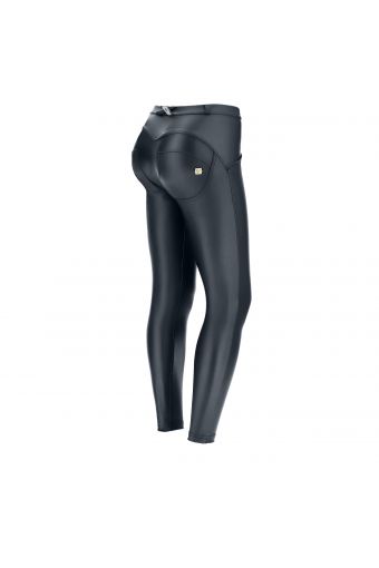 Regular-waist ankle-length super skinny WR.UP® trousers in faux leather