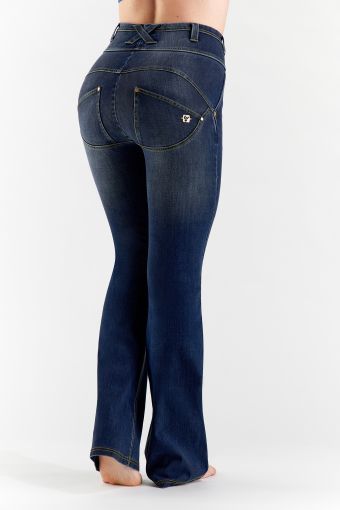 Super high waist flare WR.UP® shaping jeans in shuttle-woven denim