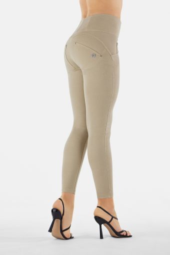 Super skinny high waist WR.UP® shaping trousers in shuttle-woven fabric