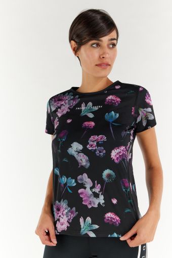 Breathable D.I.W.O.® fabric t-shirt with an all-over floral print