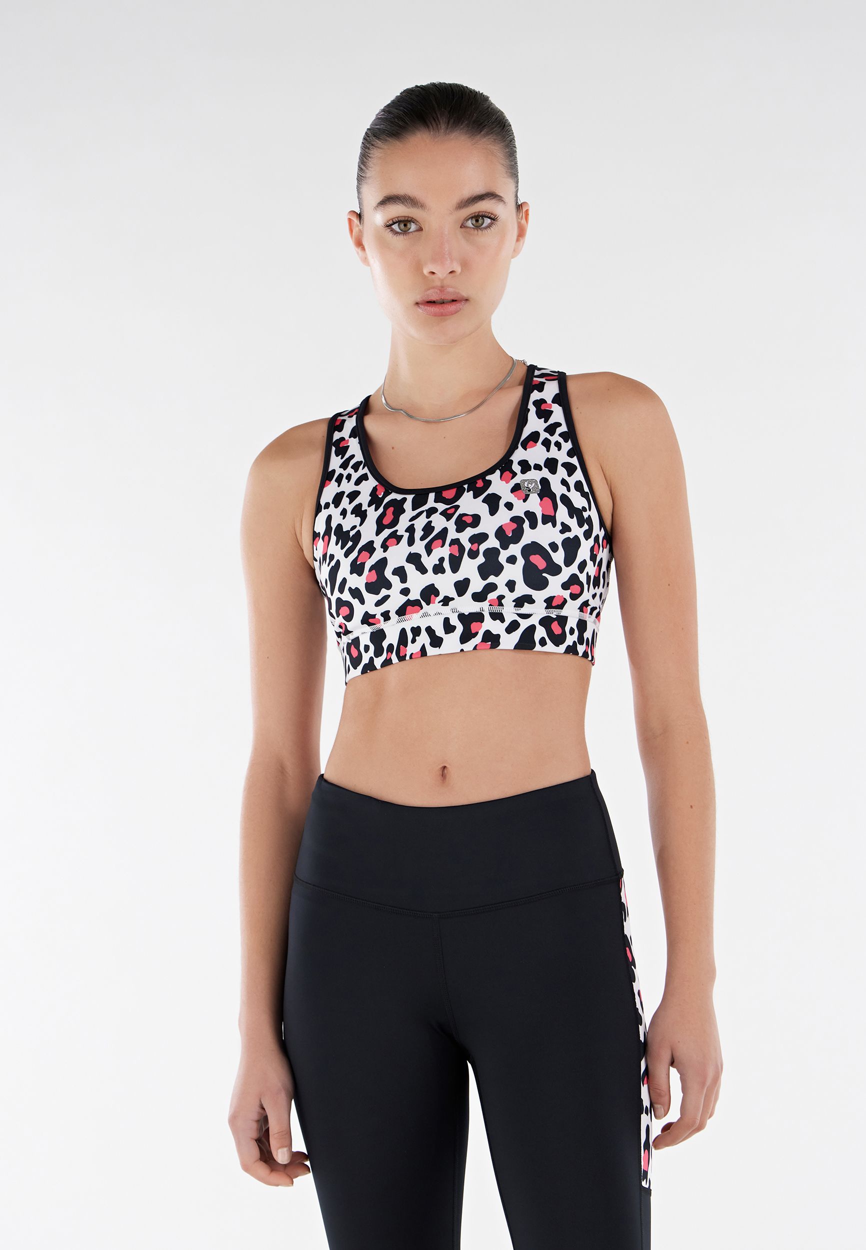 Breathable sports bra with an all-over print