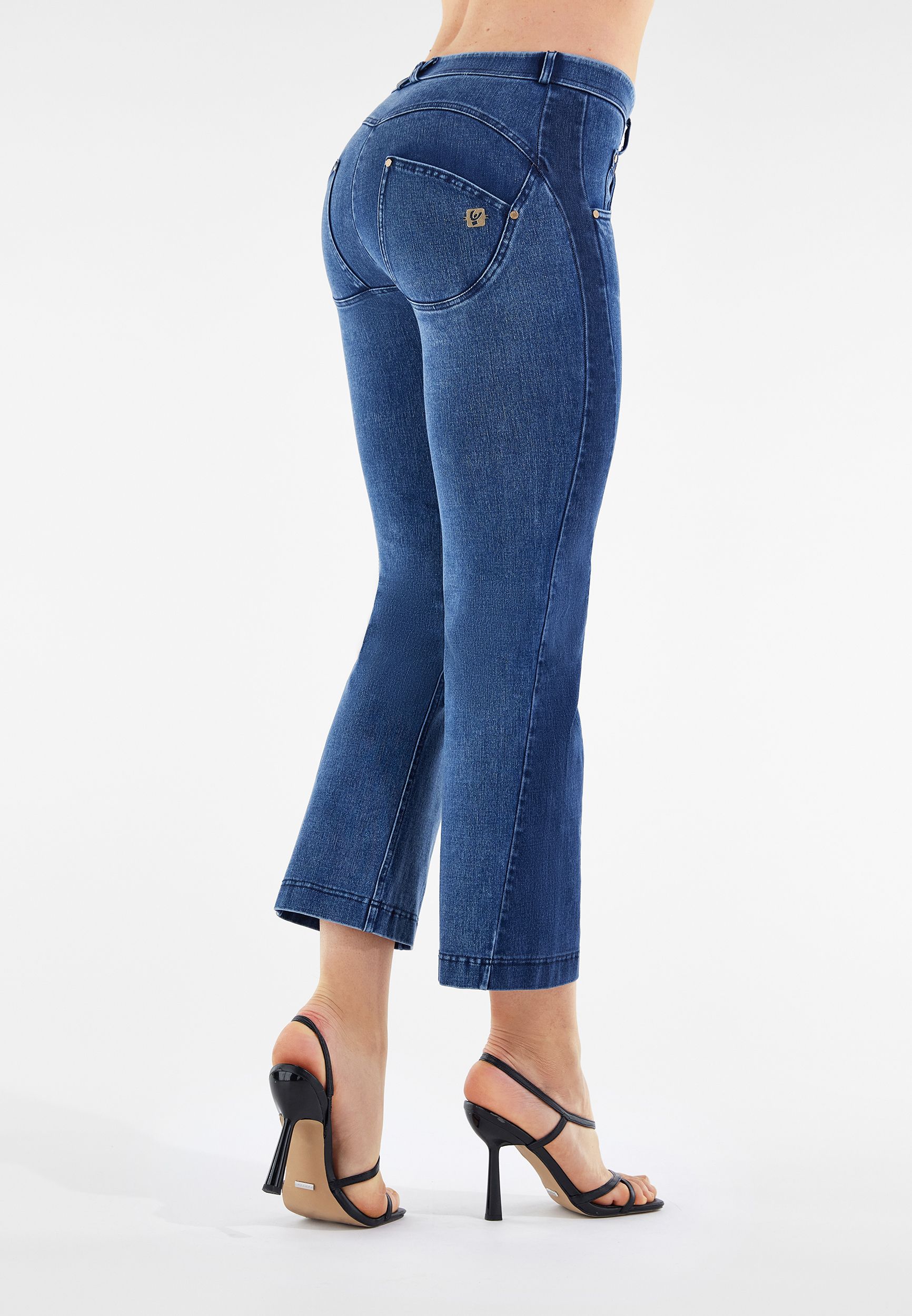 cropped jeans, dark denim insert | Official Store