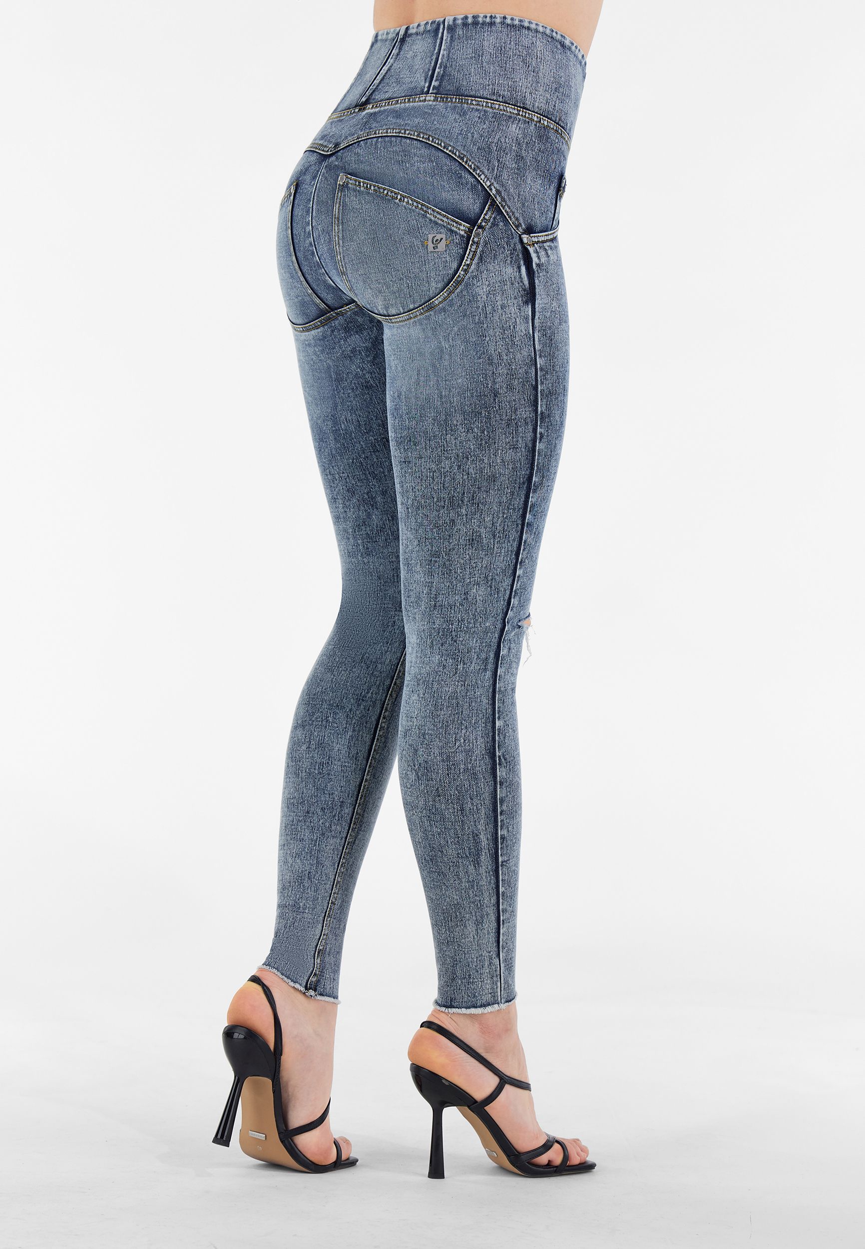 WR.UP® high waist ripped push up jeans with shuttle-woven acid