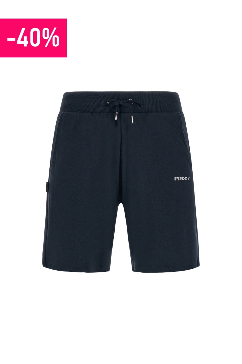 Workout Bermuda shorts with a ribbed waistband and drawstring